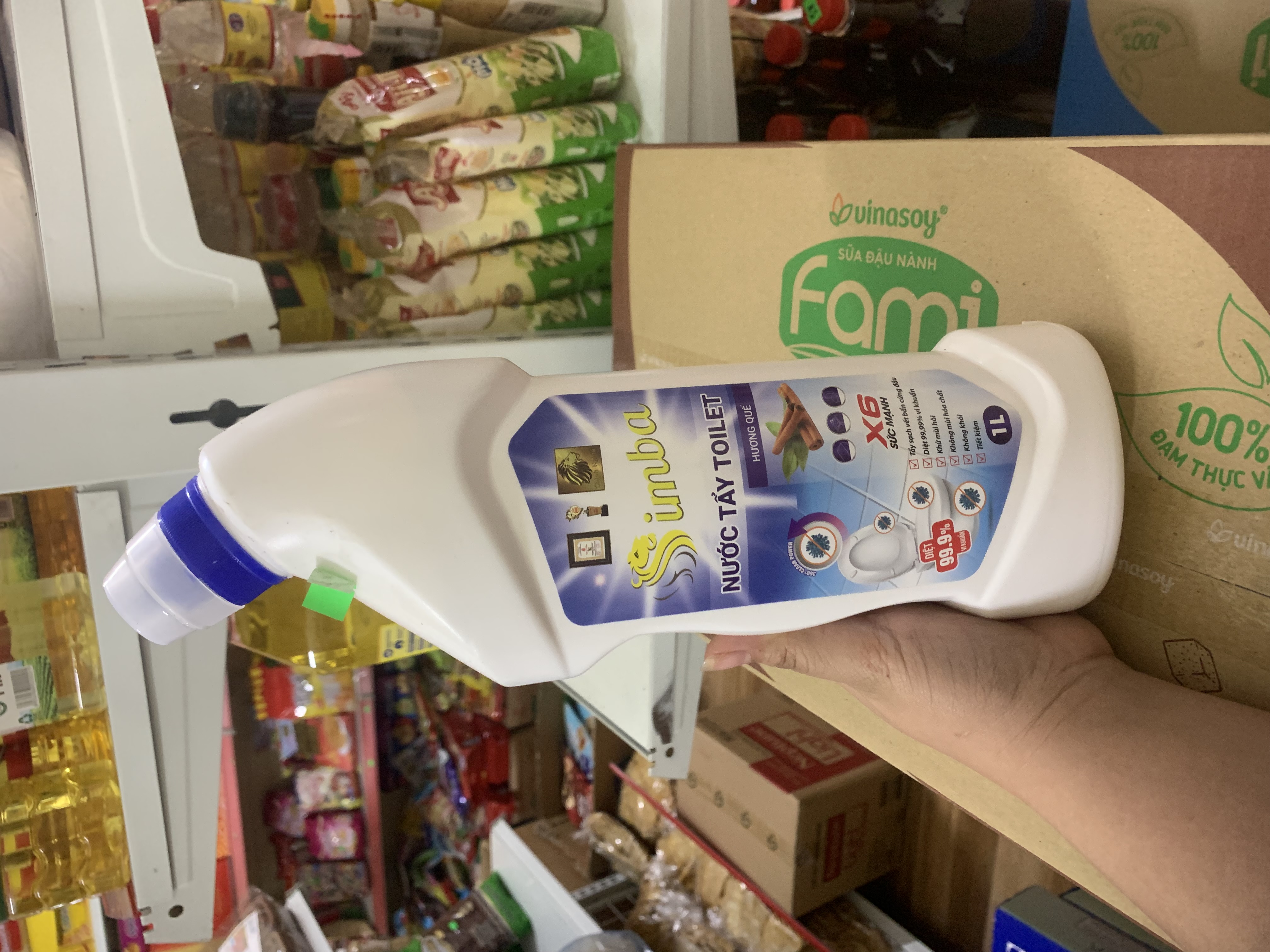 simba nước tẩy tô lét X6 sức mạnh