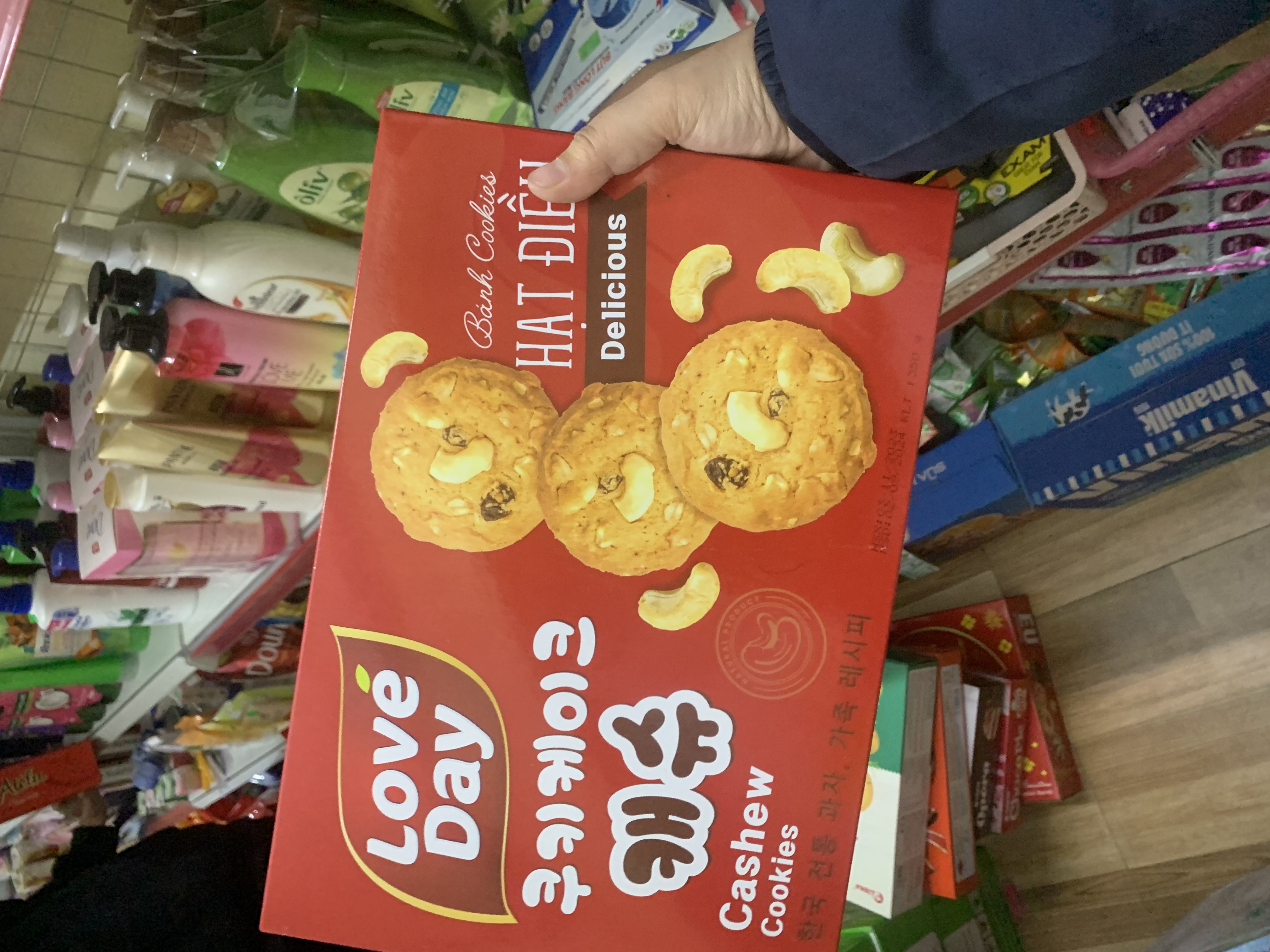 bánh cookies hạt điều