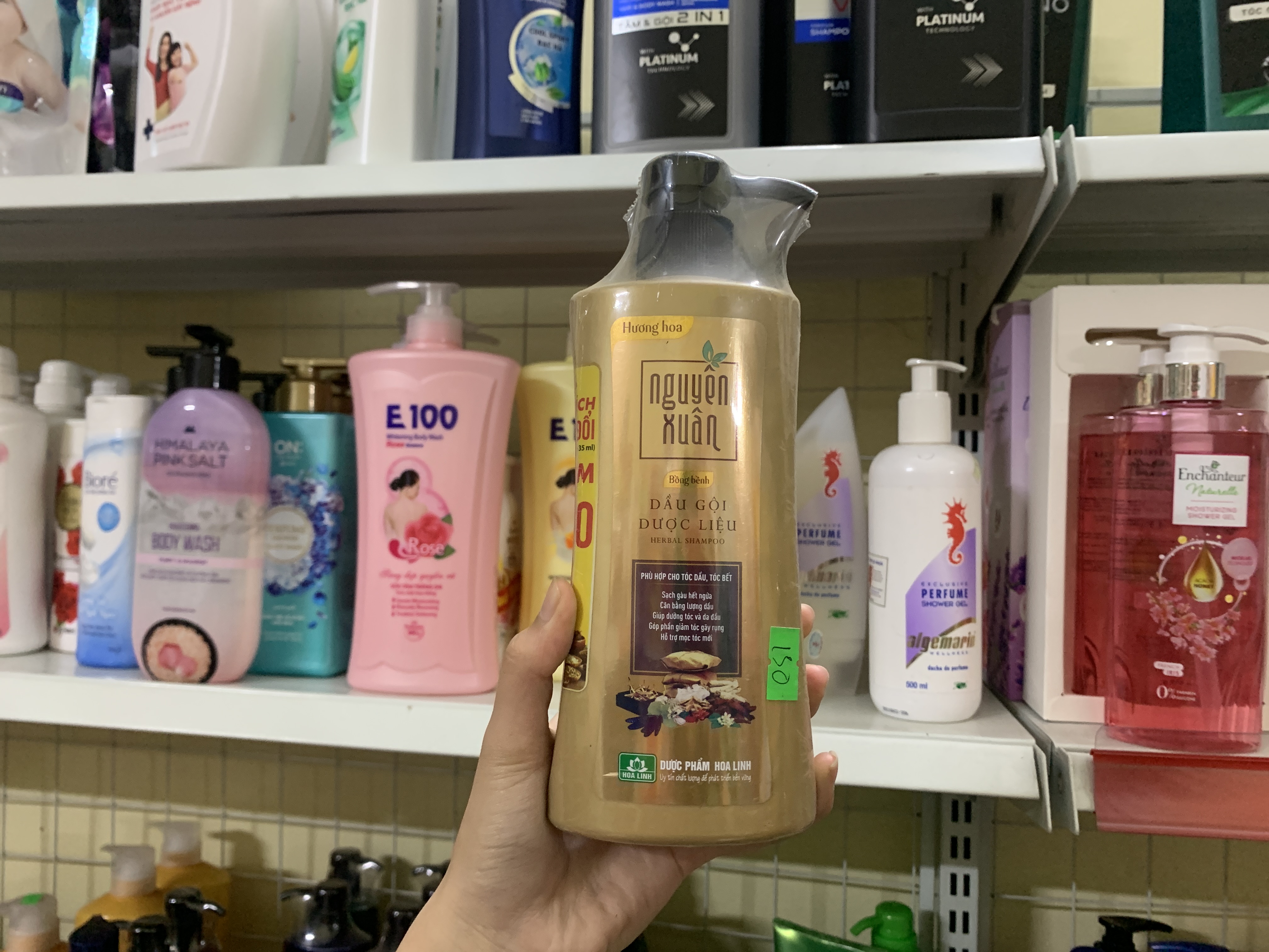 Dầu gội nguyên xuân hương hoa